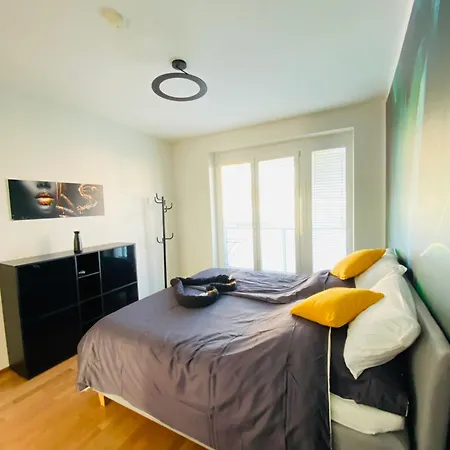 Luxuswohnung In *